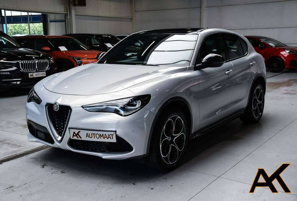 Alfa Romeo Stelvio 2.0 T Q4 Ti Automaat - TREKHAAK / PANORAMISCH / NAVIGATIE / CAMERA / ACC / BLIS