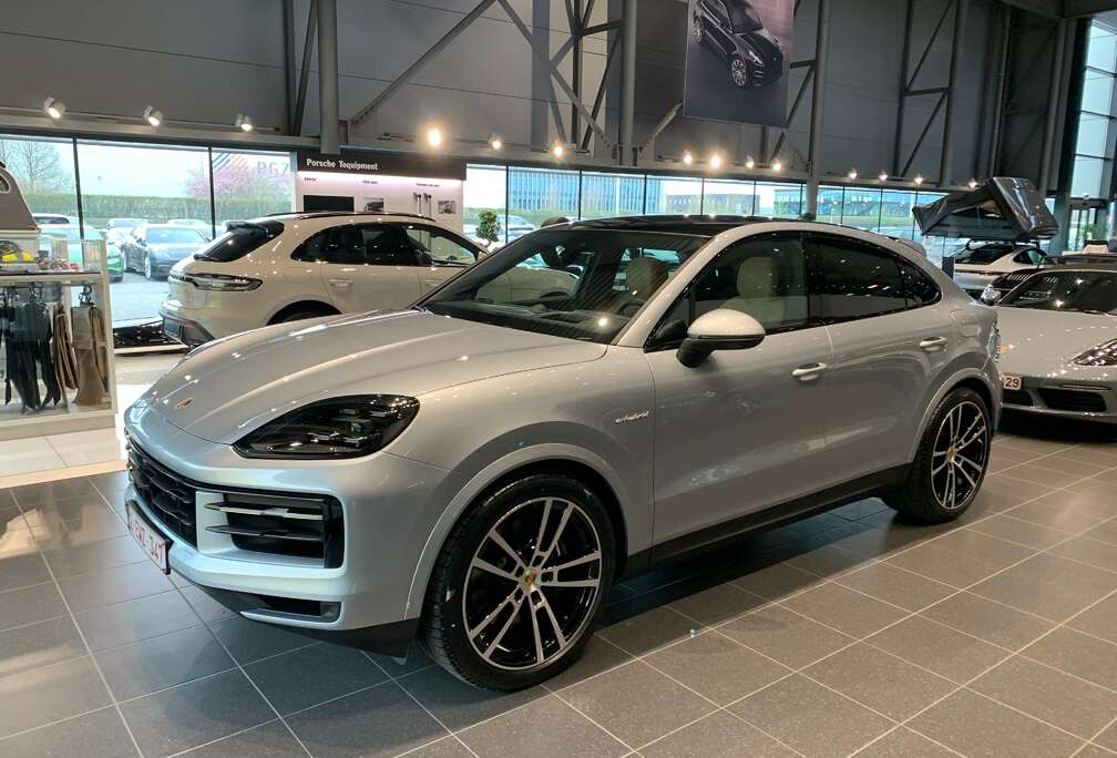 Porsche Cayenne Coupé E-Hybrid 3.0 Turbo V6 (346 kW)
