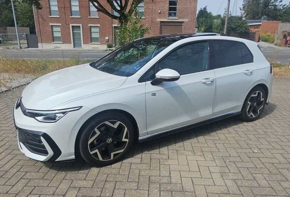 Volkswagen Volkswagen golf8 r-line full couleur blanc nacré
