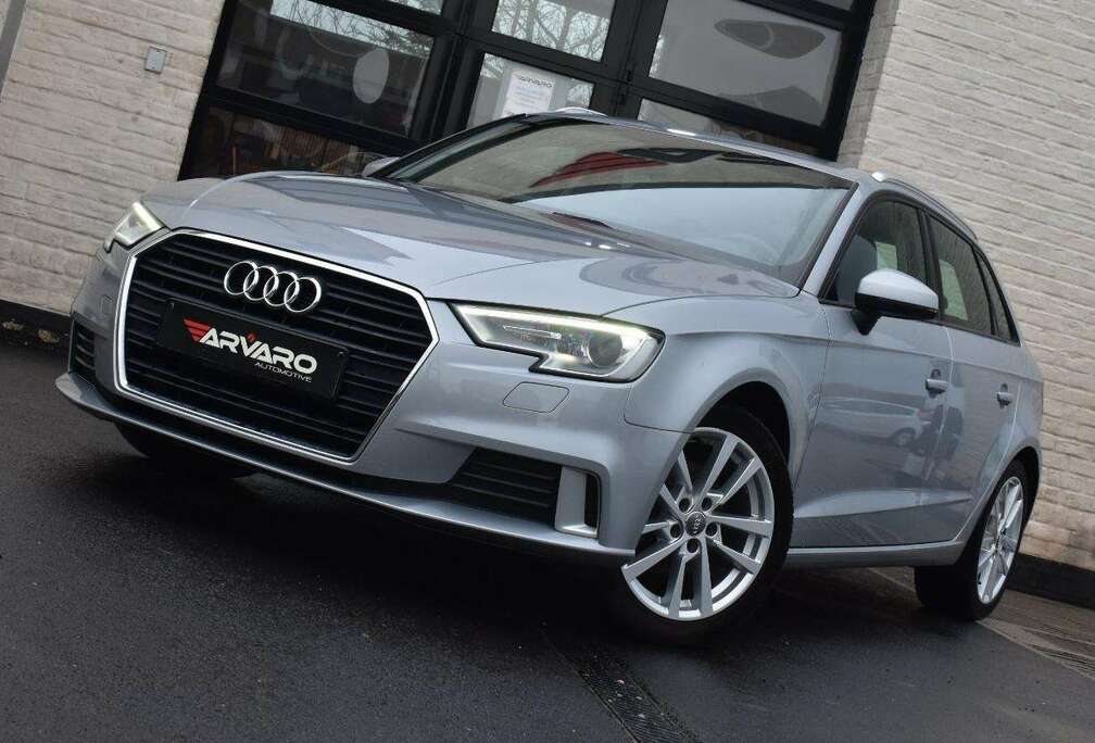 Audi 30 TFSI Carplay / PDC / Xenon / Trekhaak /Garantie