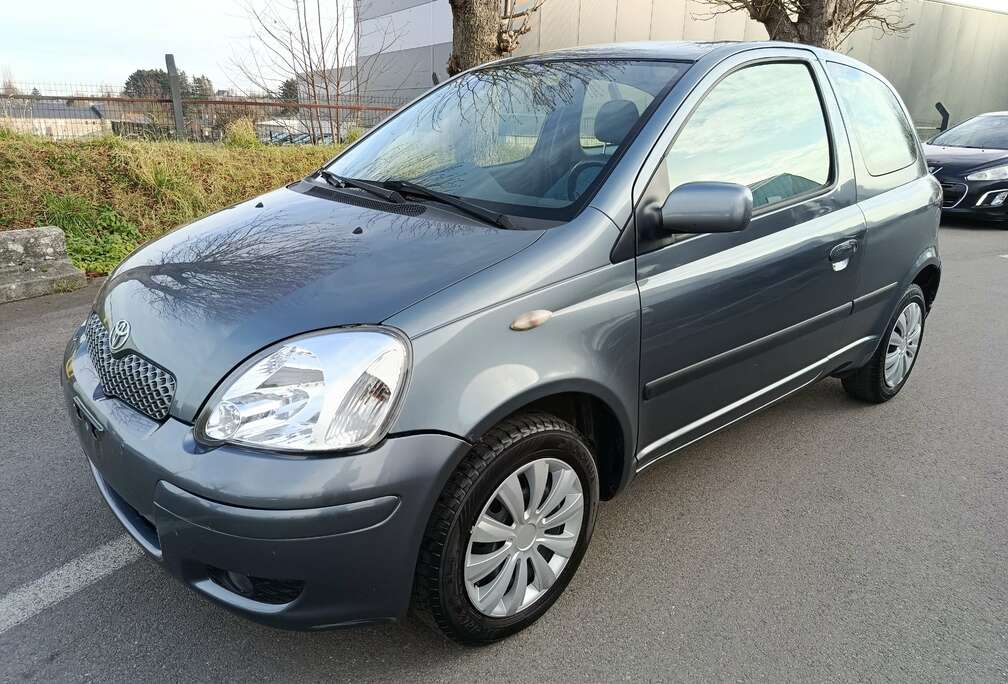 Toyota Yaris 1.0i VVT-i 16v Blue Line