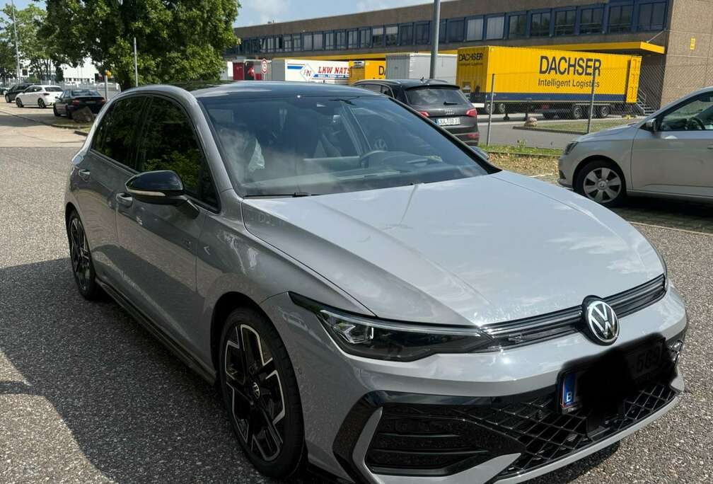 Volkswagen 1.5 eHybrid OPF DSG R Line Black style