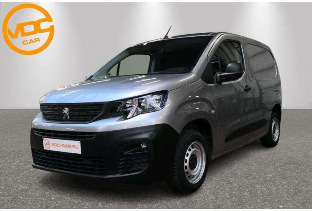 Peugeot 110PK 3PL CARPLAY