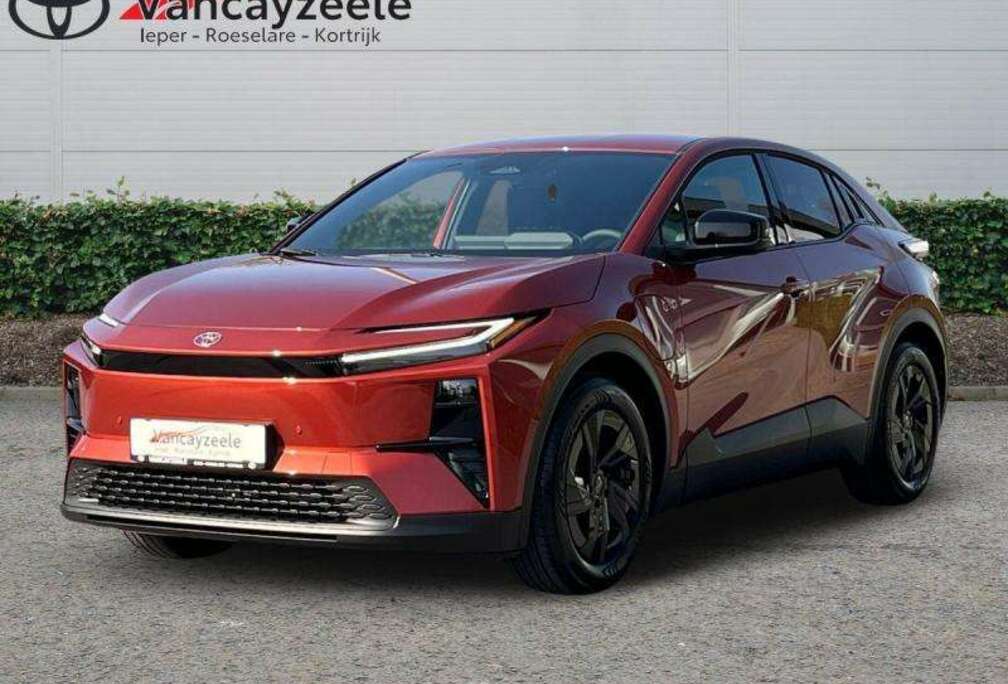 Toyota Plus Business+cam+gps+sens V+A