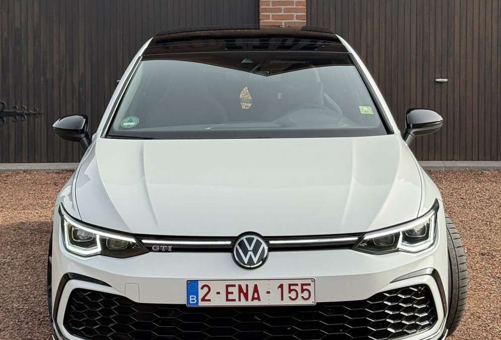 Volkswagen Volkswagen Golf 8 GTI 2.0 White / Black Edition