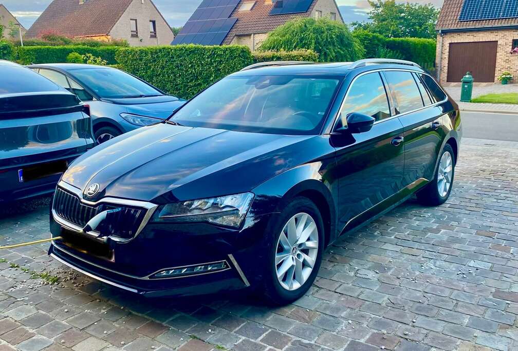 Skoda Superb Combi PHEV 1.4 TSI Ambition DSG (160 kW) (EU6AP)