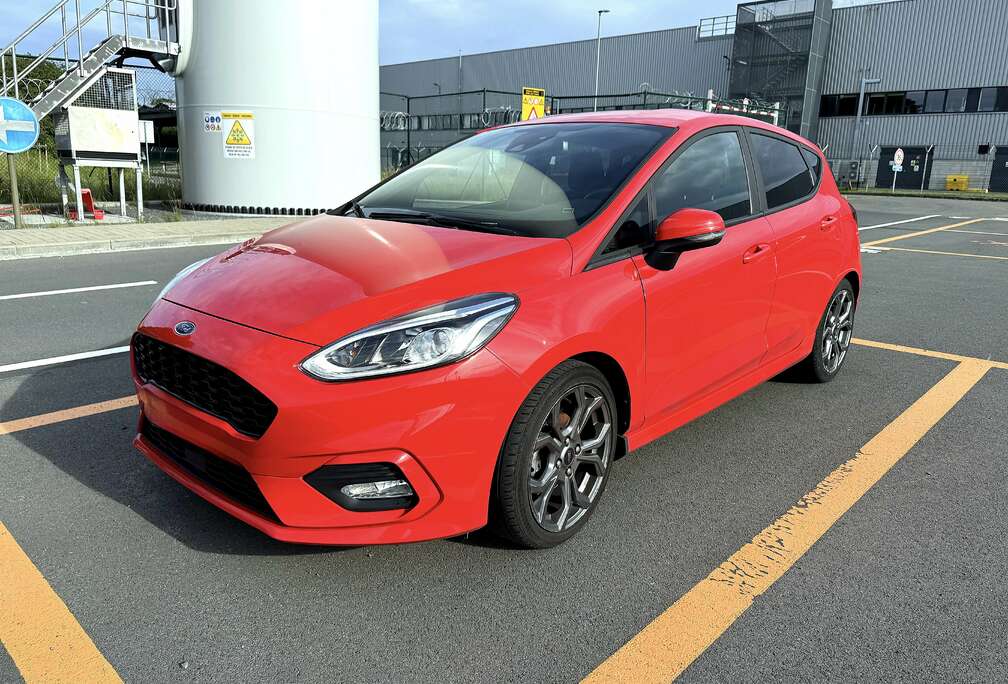 Ford 1.4i Titanium