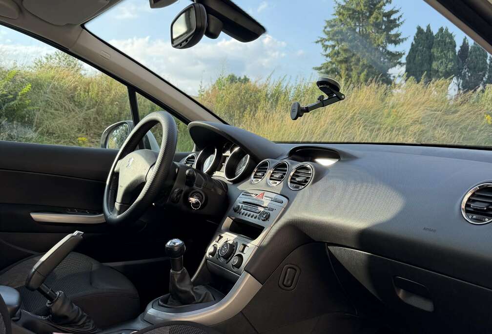 Peugeot 120 VTi Sport