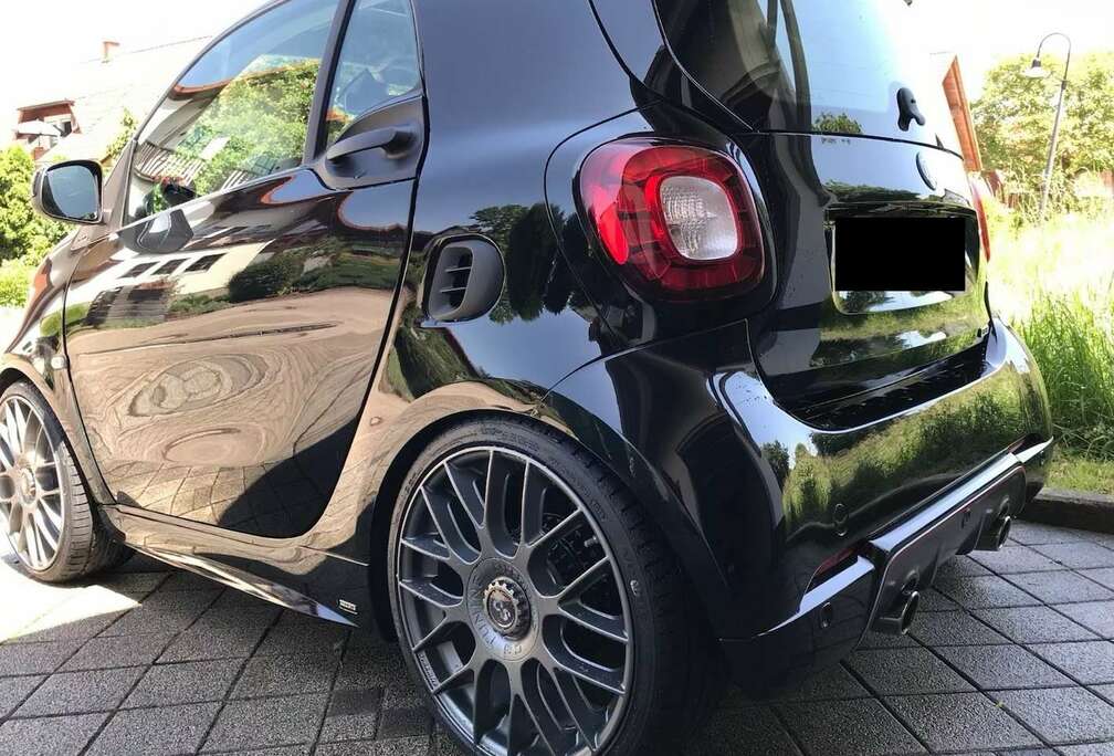 Smart Fortwo coupé 0.9 Turbo Brabus pakket