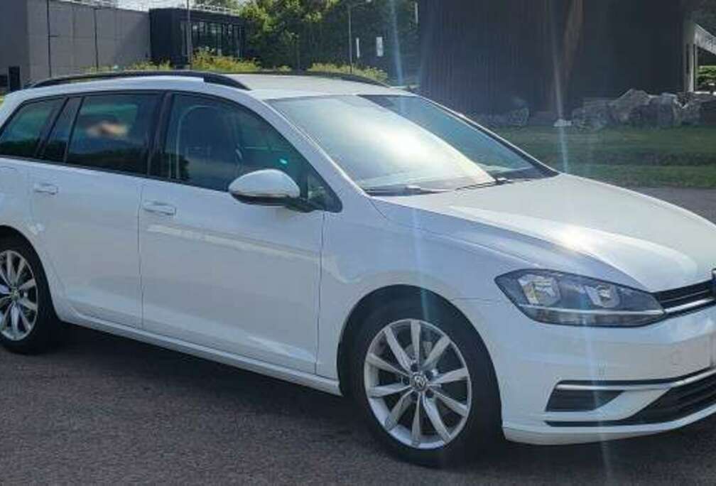 Volkswagen VW Golf VII Break 2017 TSI - Virtual Cockpit, Attache Remorque, 2e kit roues hiver, Controle TechniqueOK