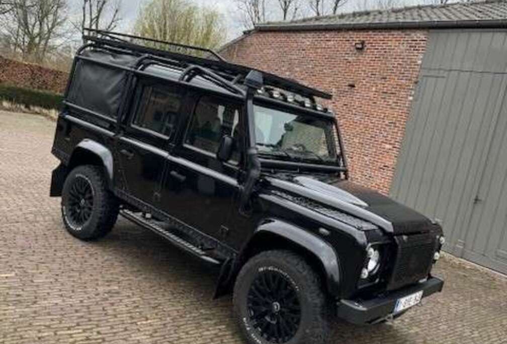 Land Rover 110 crewcab