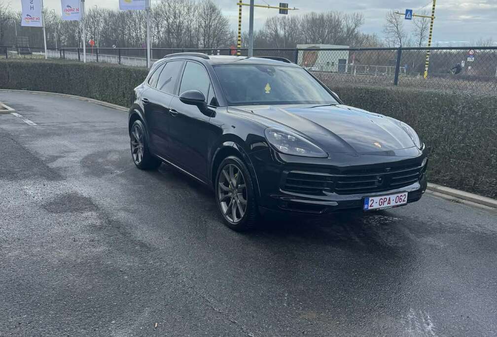 Porsche 3.0i V6 PHEV Tiptronic S