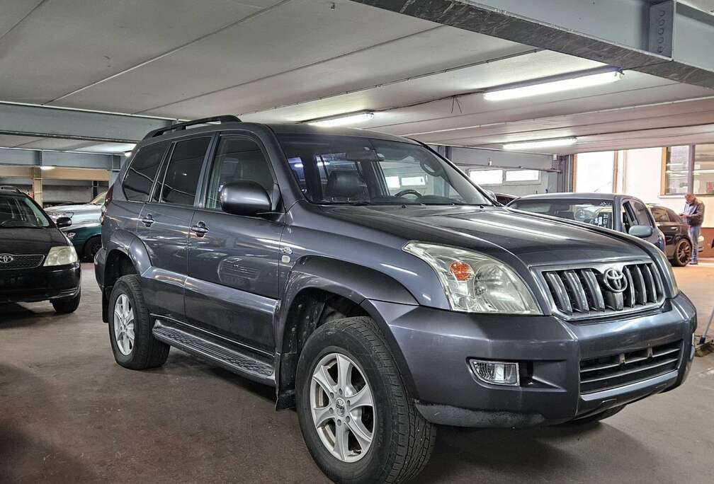 Toyota 3.0 Turbo D-4D VIP   PRIX EXPORT