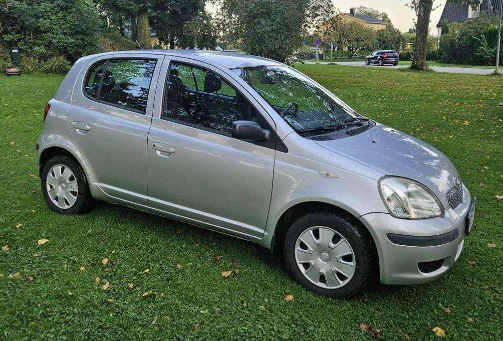 Toyota Yaris 1.0i VVT-i 16v Blue