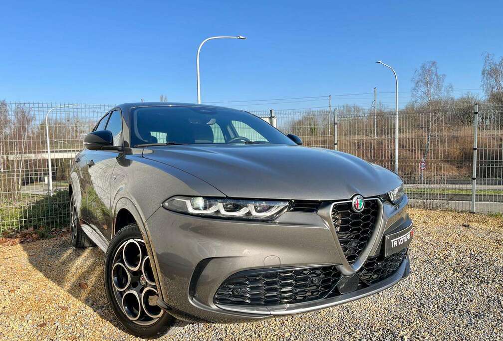 Alfa Romeo PHEV 1.3 Q4 Tributo Italiano 280PK