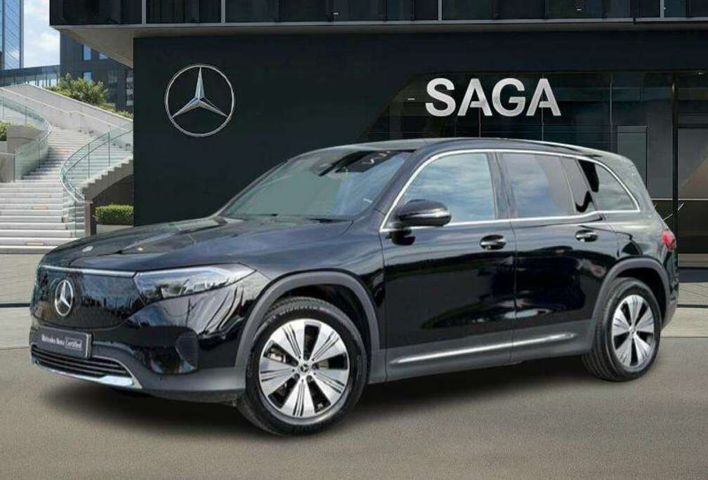 Mercedes-Benz + Luxury Line Facelift