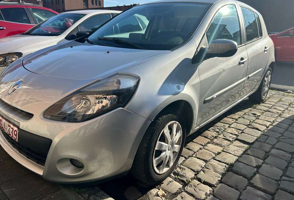 Renault 1.2i Yahoo GPS 12 MOIS DE GARANTIE