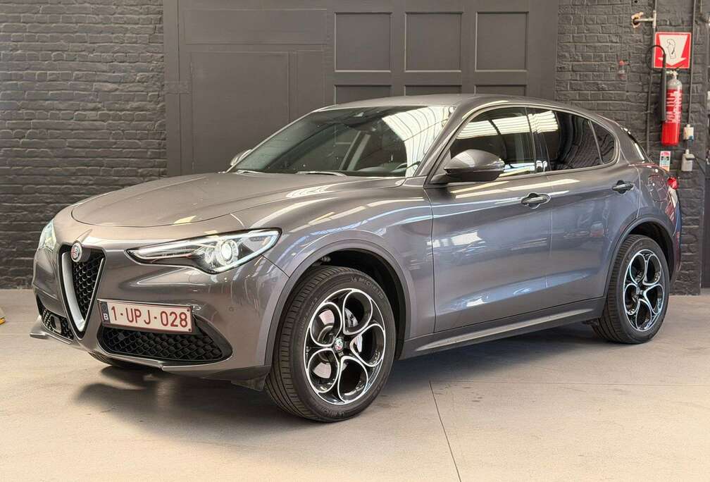 Alfa Romeo 2.0 T AWD Sport (EU6d-TEMP)