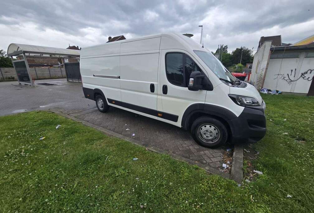 Peugeot 2.2 BlueHDi L3H2 Asphalt S/S
