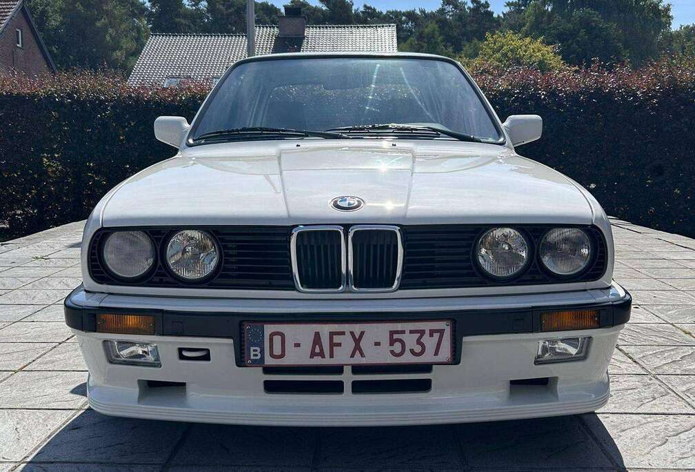 BMW E30 316i