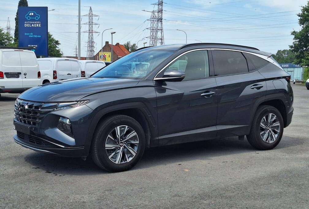 Hyundai 1.6i HEV Full-Hybrid 19000km!