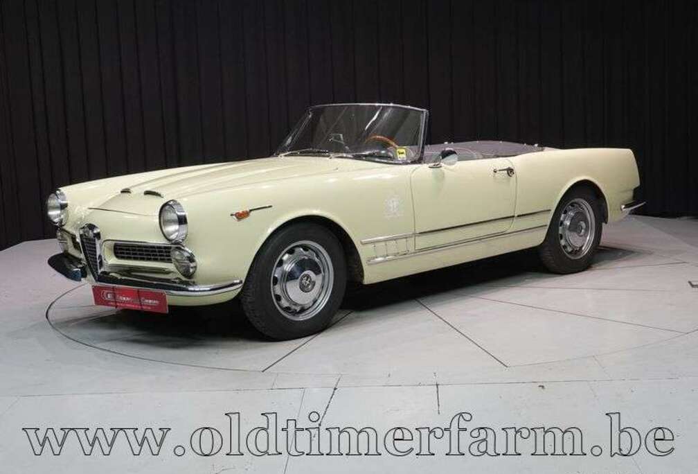 Alfa Romeo Spider Touring \'62 CH3046