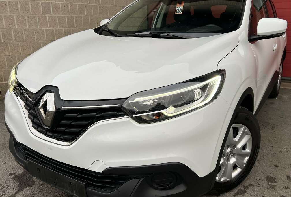 Renault 1.2 TCe Zen + CLIM + CAR-PASS