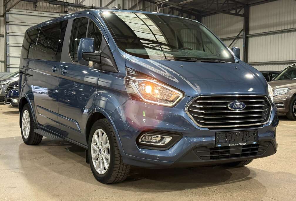 Ford Tourneo Custom 320 L1H1 VA Autm. Titanium