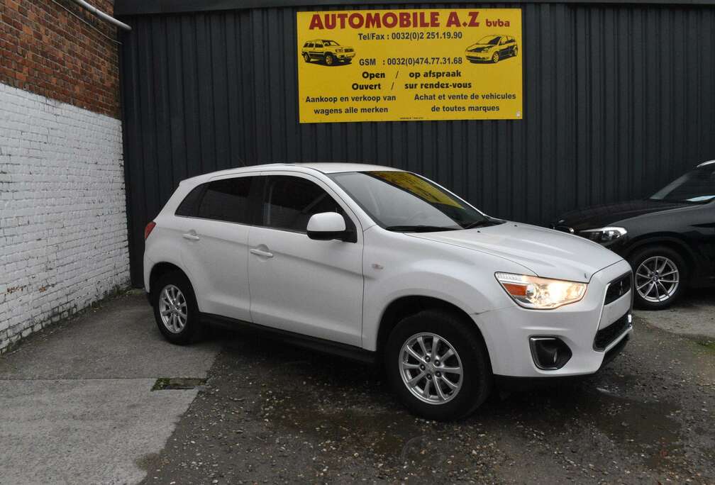 Mitsubishi 1.8 Di-D Intense Leder / GPS