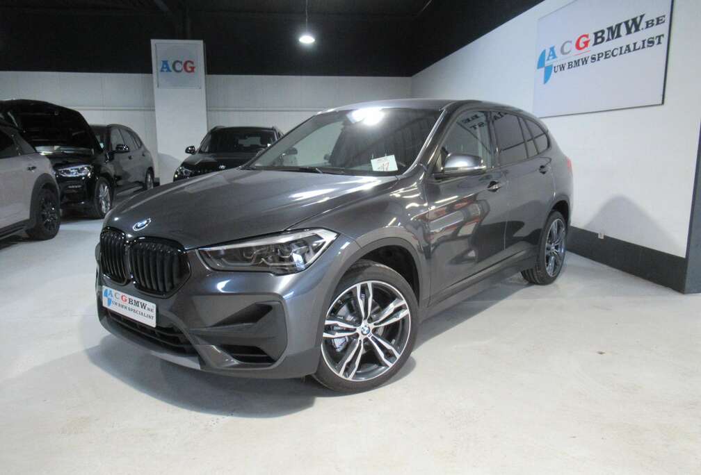 BMW 18i Aut LED PDC Navi 19\