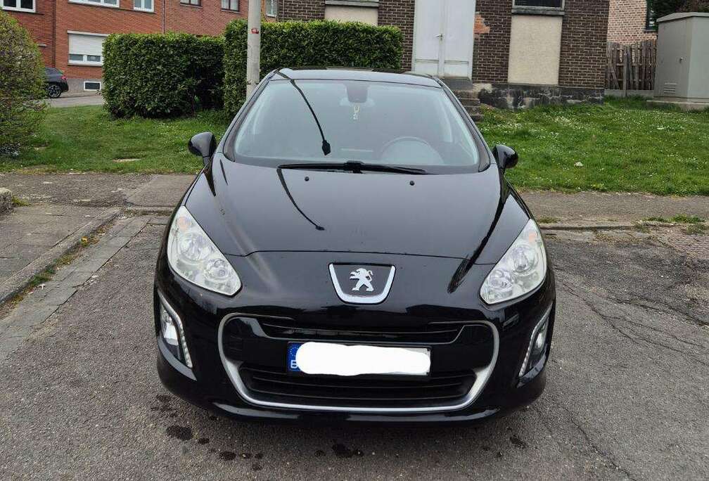 Peugeot 308 1.6 HDi Black