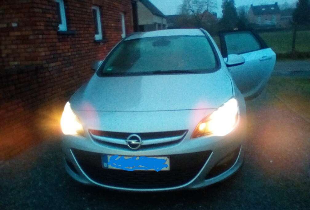 Opel ASTRA SPORTS TOURER