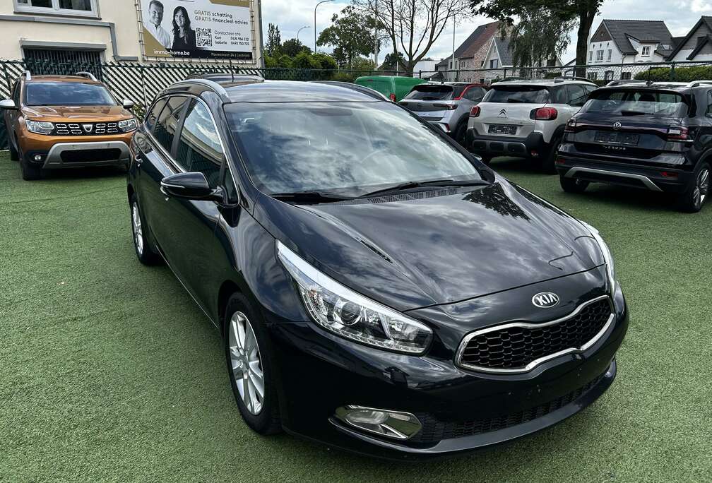 Kia 1.6 CRDi Mind GPS CAMERABLEUTOOTH
