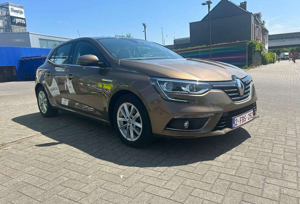 Renault ENERGY dCi 110 EDC INTENS