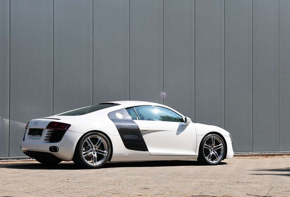 Audi R8 4.2 FSI quattro