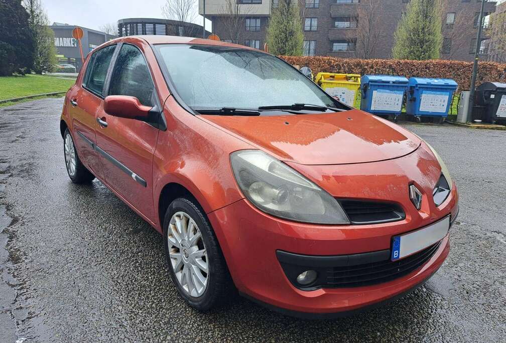 Renault 1.4 16V 100 Expression