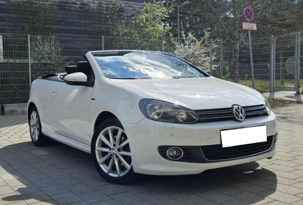 Volkswagen 1.2 TSI Belle, propre et bien équipée avec son carnet d\'entretient