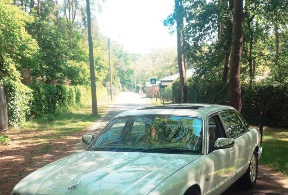 Jaguar 4.0i LWB