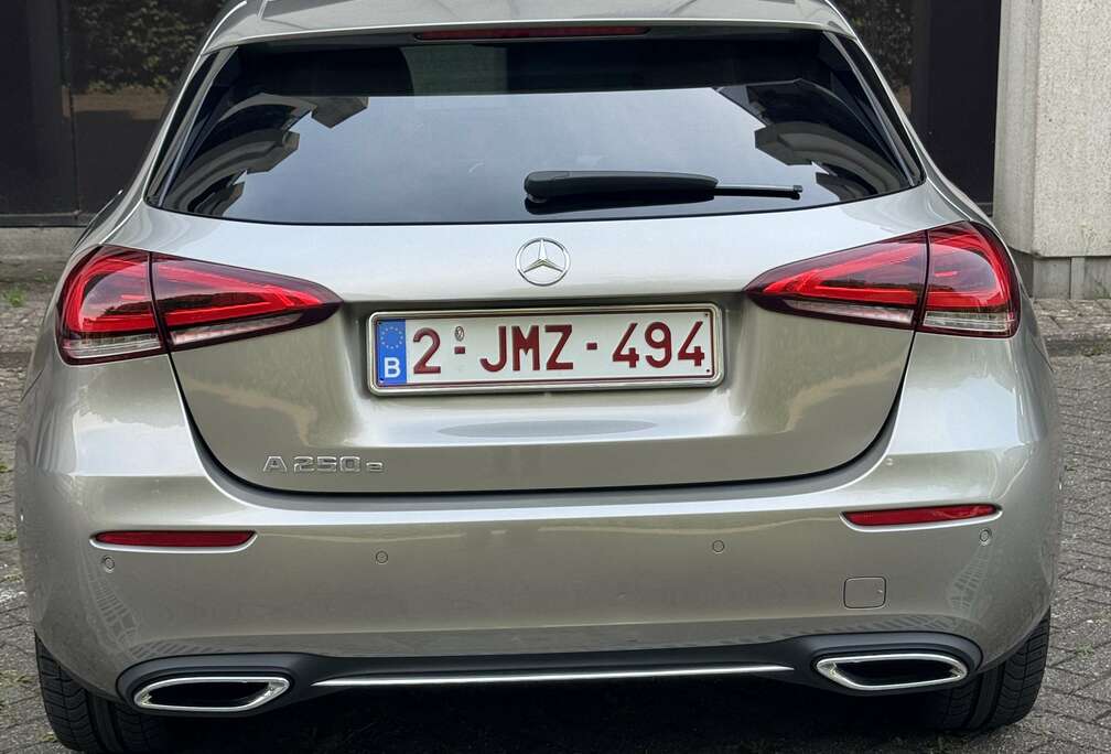 Mercedes-Benz e PHEV Business Solution
