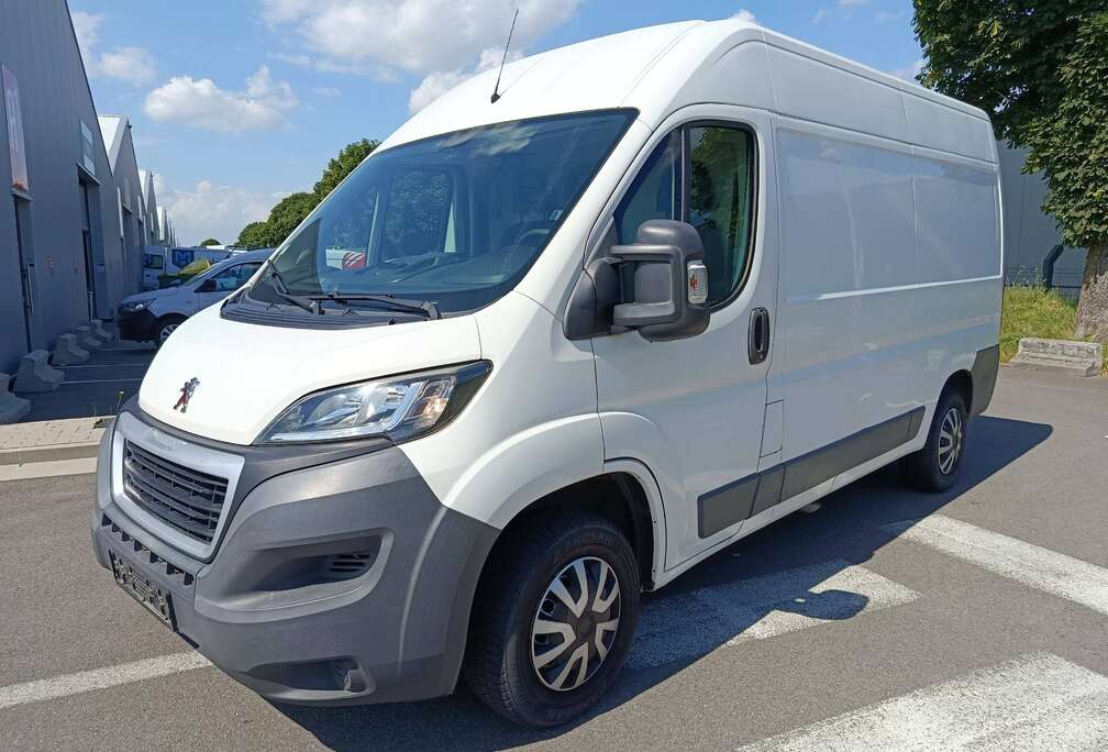 Peugeot 2.2 HDi L2H2 Pack CD-Airco