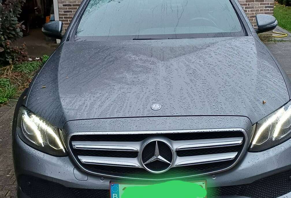 Mercedes-Benz E 200