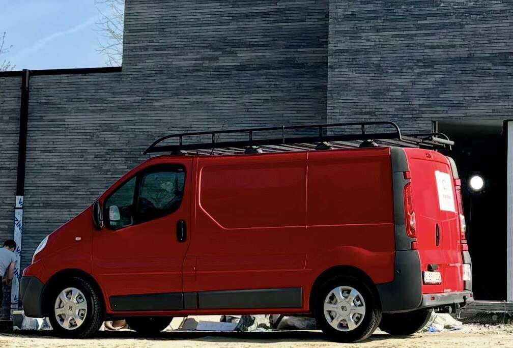 Renault 2.0 dCi 29 L1H1 Confort FAP (EU5)