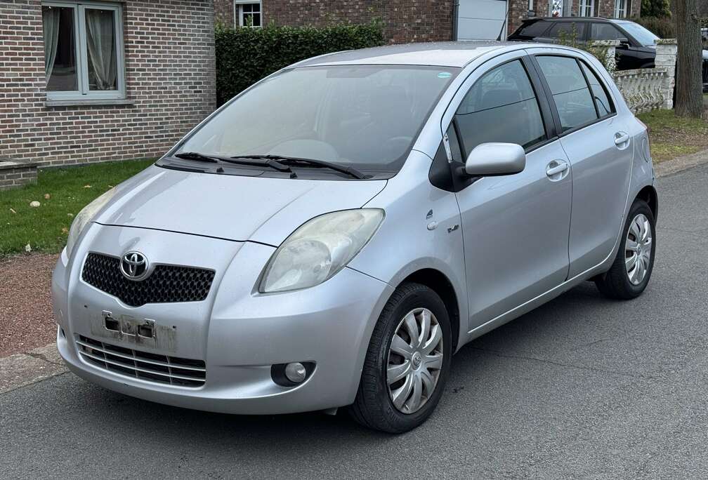 Toyota *\\*boite Auto * 1er Proprio*gps*carnet Complet *\\*