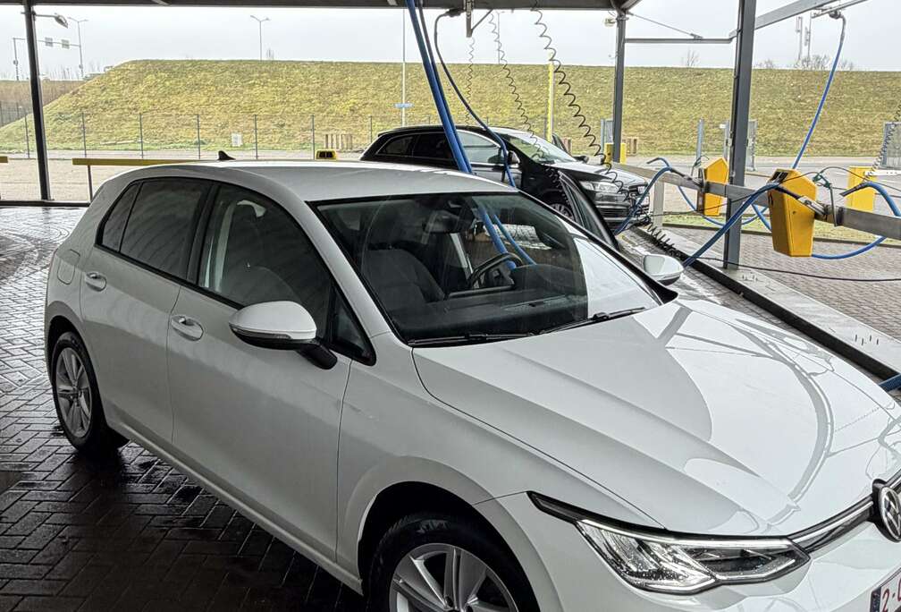 Volkswagen Golf 1.0 eTSI Life Business Premium OPF DSG