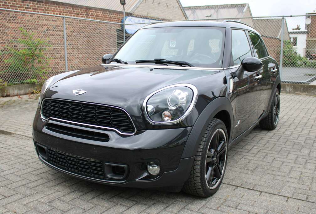 MINI 2.0 D ALL4 4X4+CUIR+GPS+TOIT PANO //6983 €+TVA