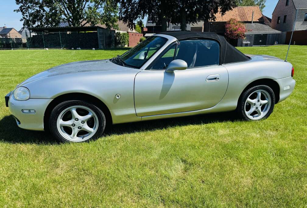Mazda 1.6i 16v Twins