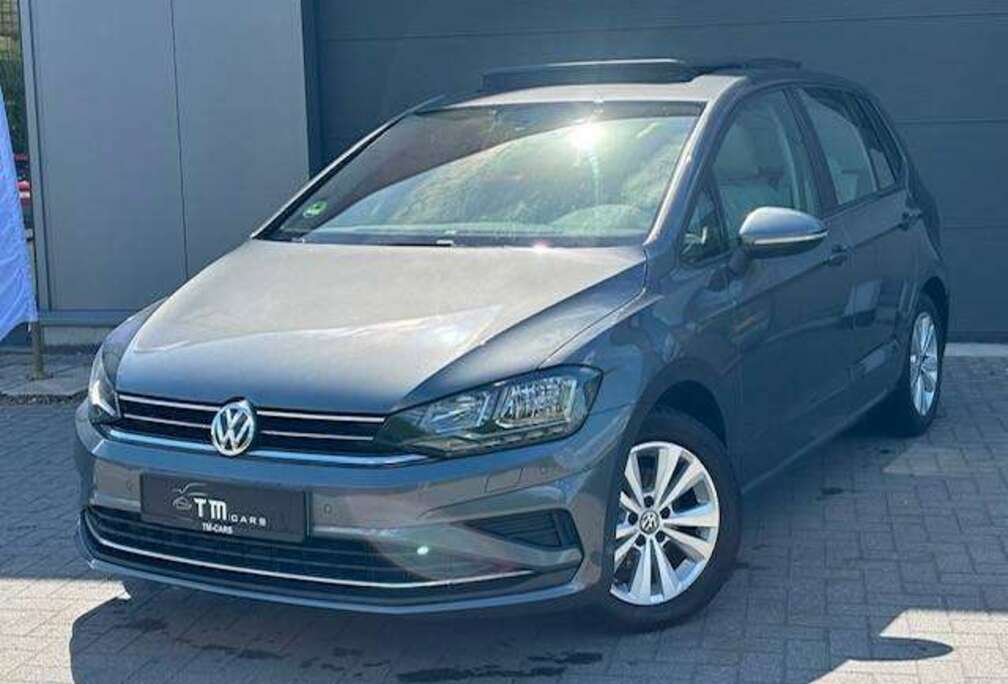 Volkswagen Automaat/ Pano dak/adaptieve cruise controle