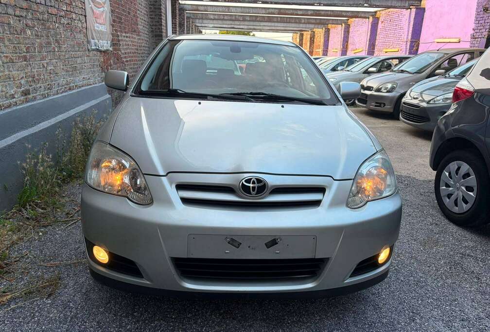Toyota 1.6i VVT-i boite automatique prêt à immatriculé