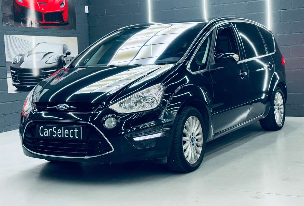 Ford 2.0 TDCi - Titanium - toit pano - cuir - navigation