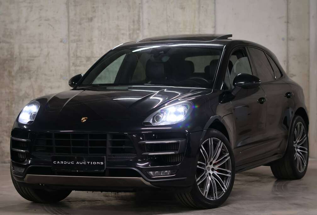Porsche Macan Turbo PDK